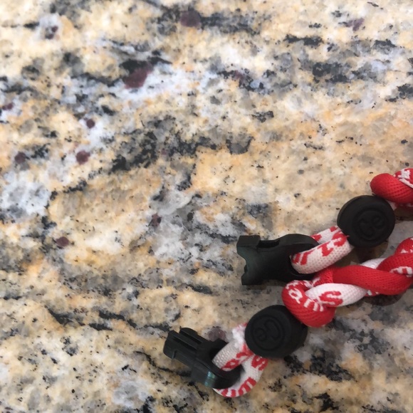 Men’s Sports Rope Necklace (red/white) - Picture 8 of 8